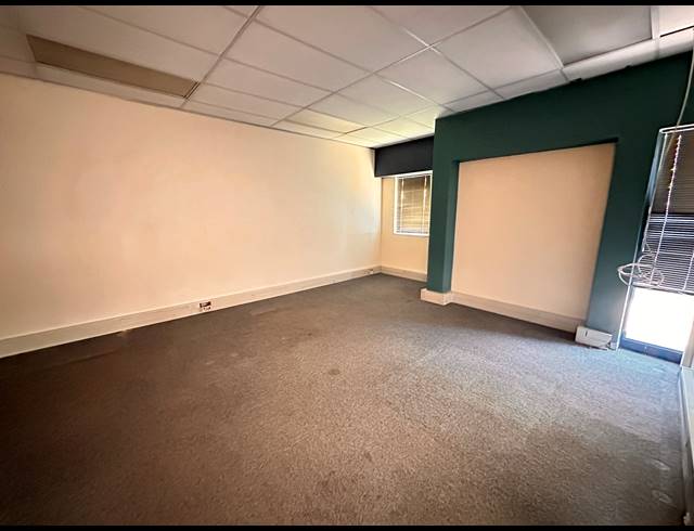 388M² OFFICE TO LET IN PARKTOWN